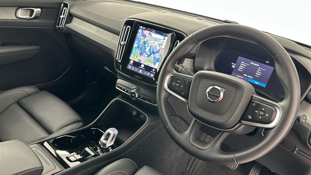 Volvo XC40 2.0 B3p Plus Dark  #9
