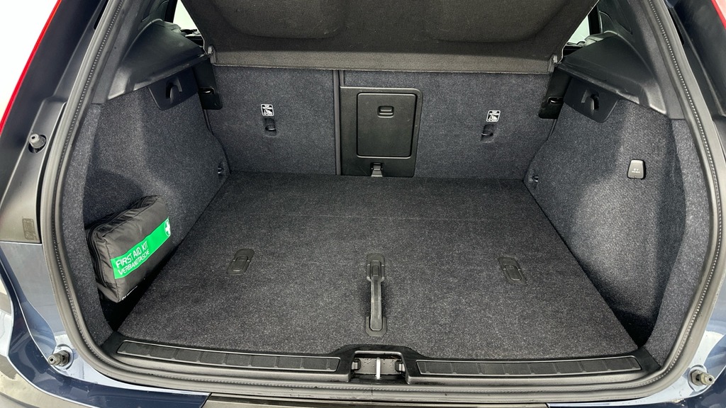 Volvo XC40 2.0 B3p Plus Dark  #14