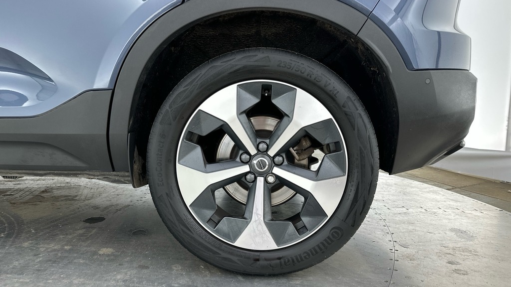 Volvo XC40 2.0 B3p Plus Dark  #16