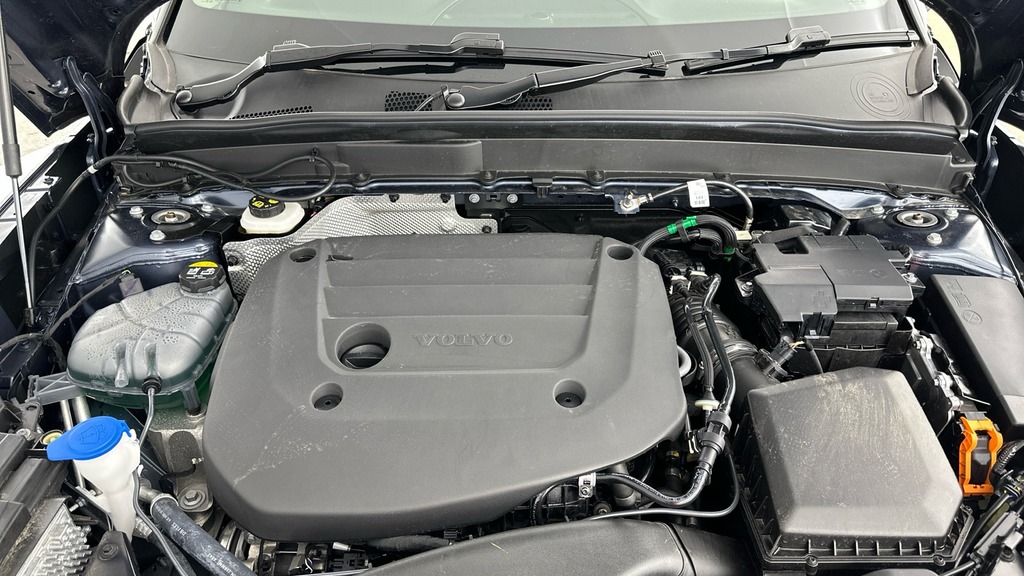 Volvo XC40 2.0 B3p Plus Dark  #15