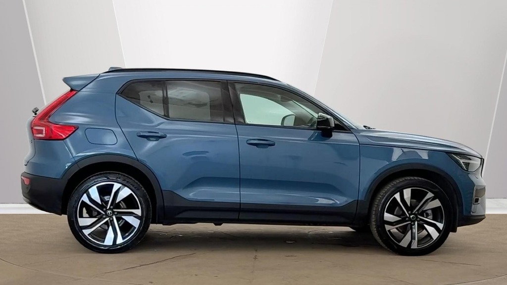 Volvo XC40 Ultra Dark Blue #2