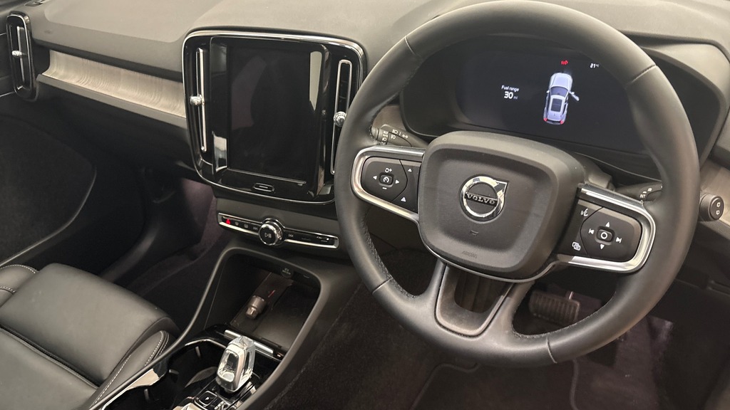 Volvo XC40 B3 Ultimate Green #9