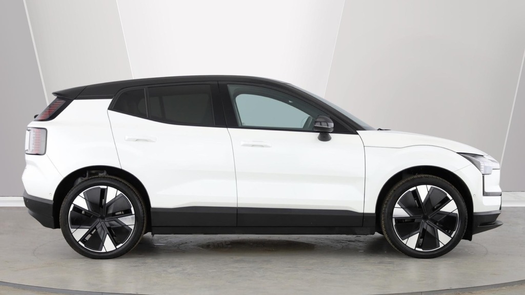 Volvo EX30 Ultra White #2