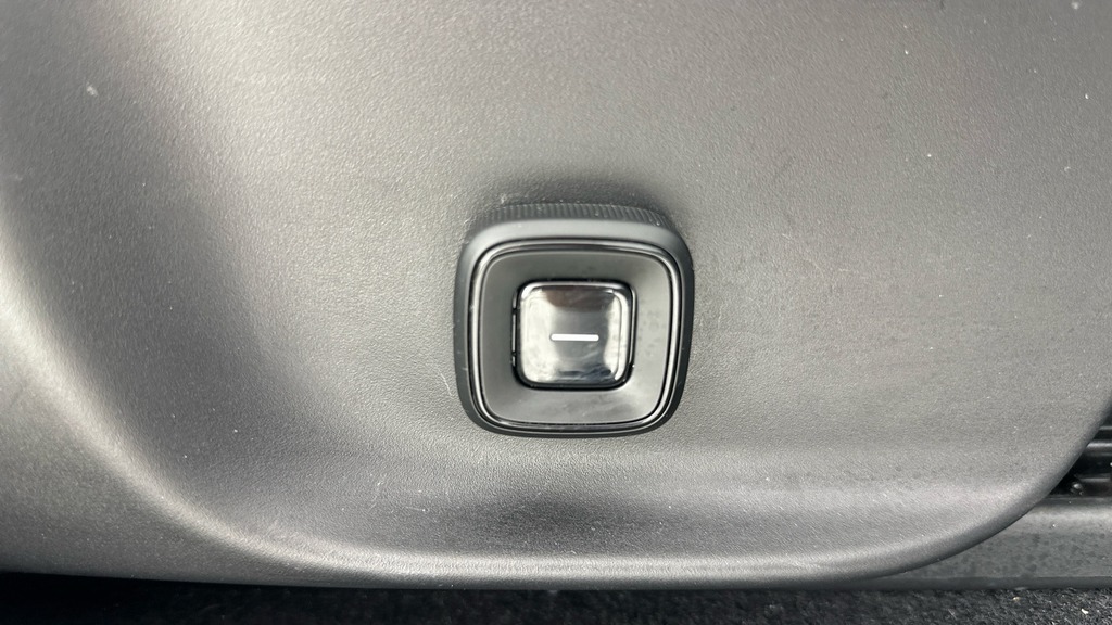 Volvo EX30 Plus, Single Motor Extended Range, Grey #19