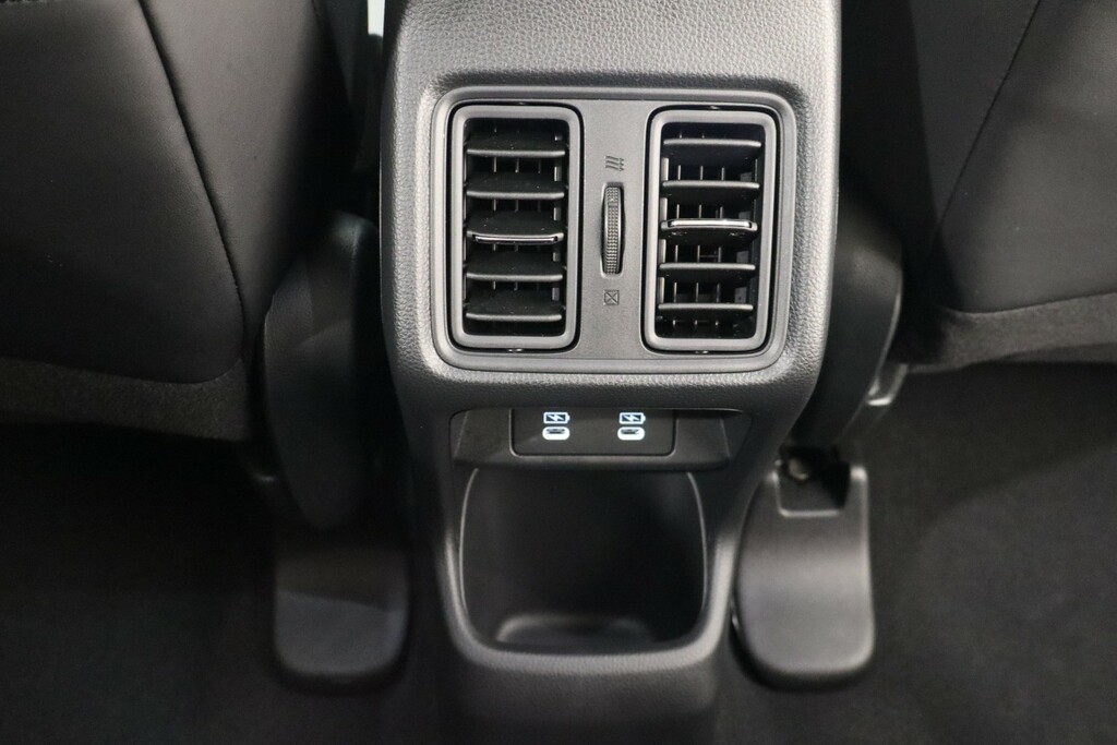 Honda Hr-V Elegance White #29