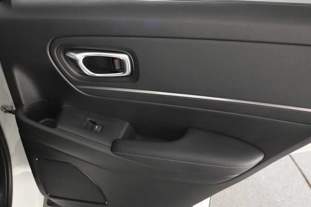 Honda Hr-V Elegance White #27