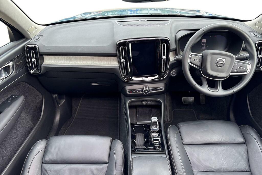 Volvo XC40 Ultimate Blue #6