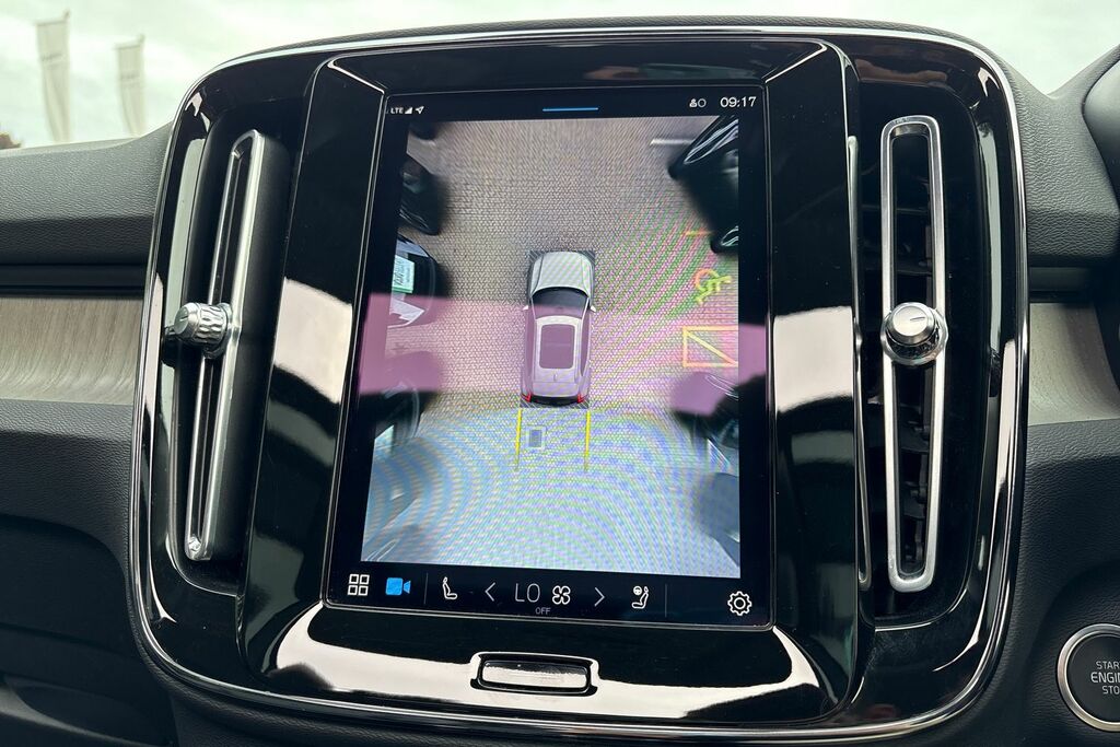 Volvo XC40 1.5L Core Black #16
