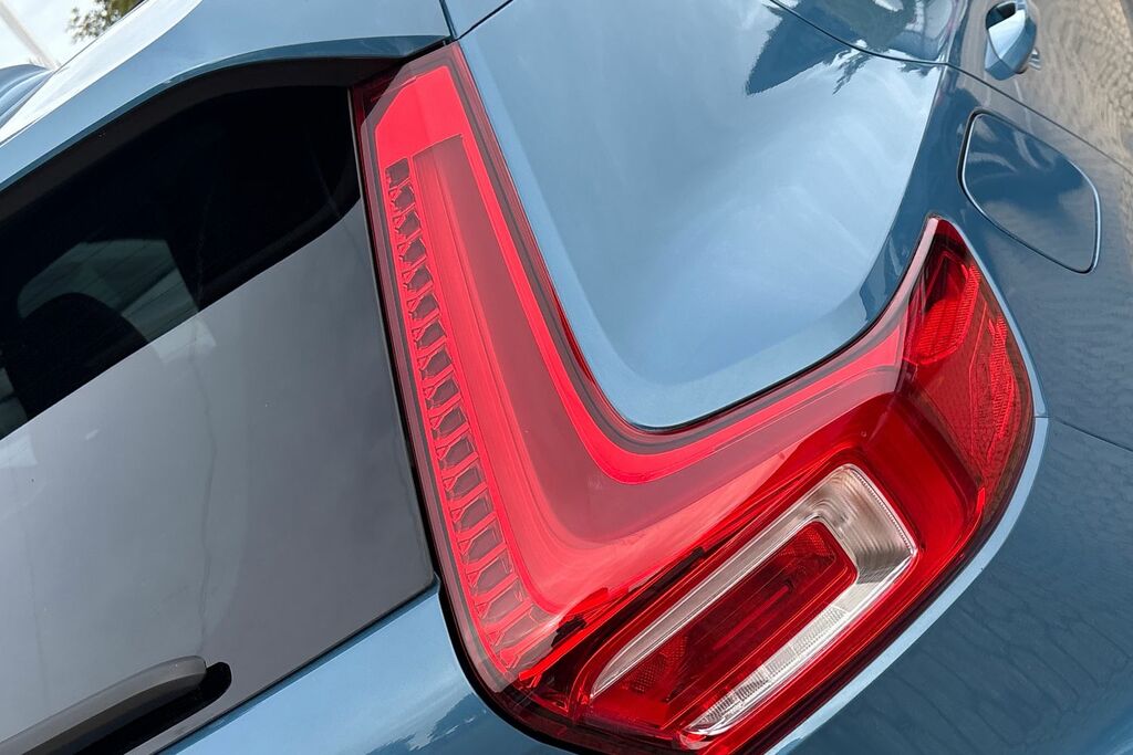 Volvo XC40 1.5L Core Black #20