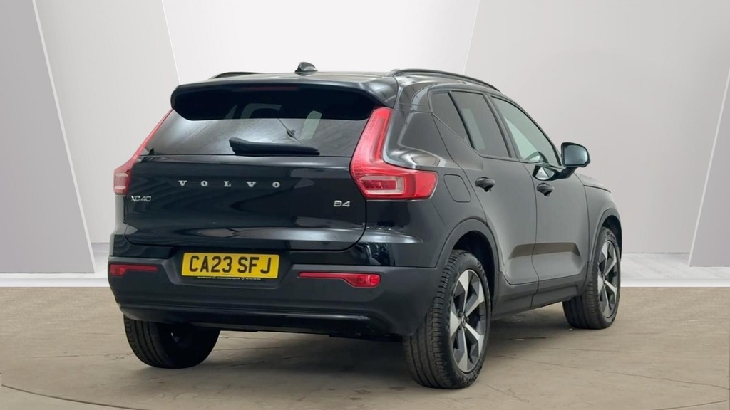 Volvo XC40 Ultimate Black #3