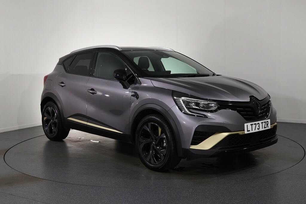 Renault Captur E-tech Engineered Grey