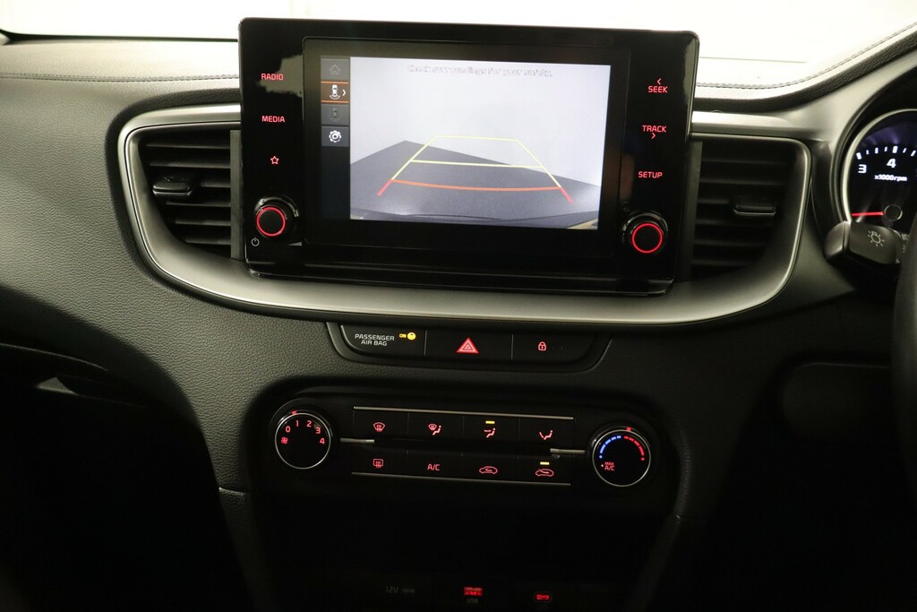 Kia Xceed 1.6 Gdi Phev 3 Dct White #23