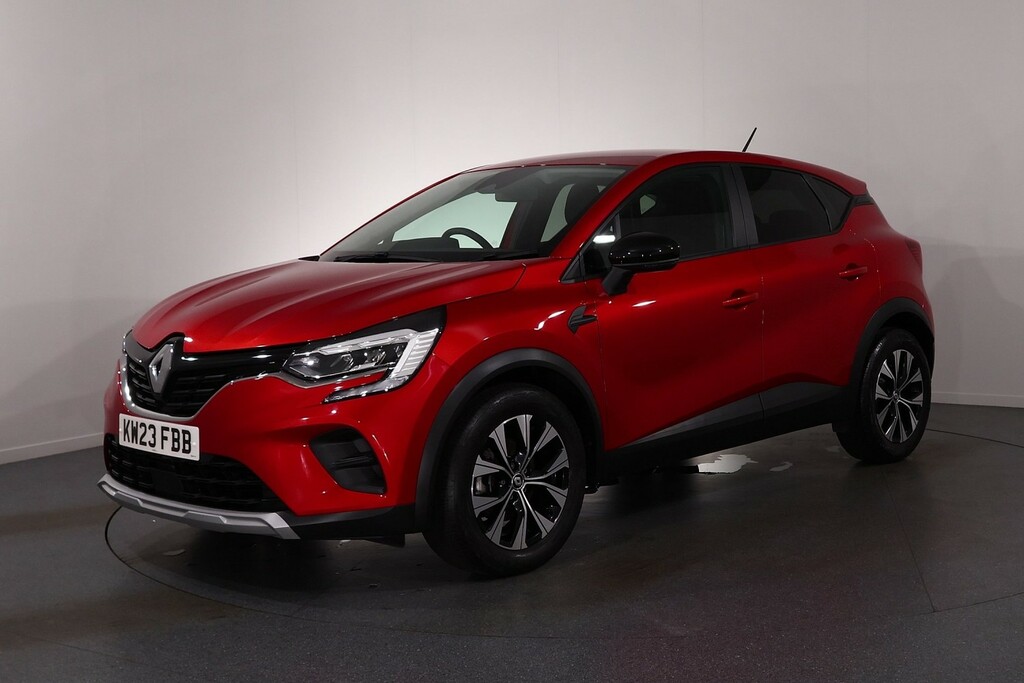 Renault Captur Evolution Red #3