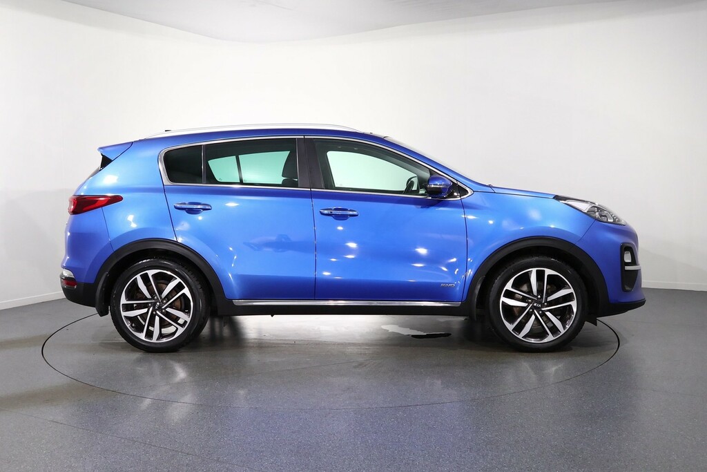 Kia Sportage Black #8