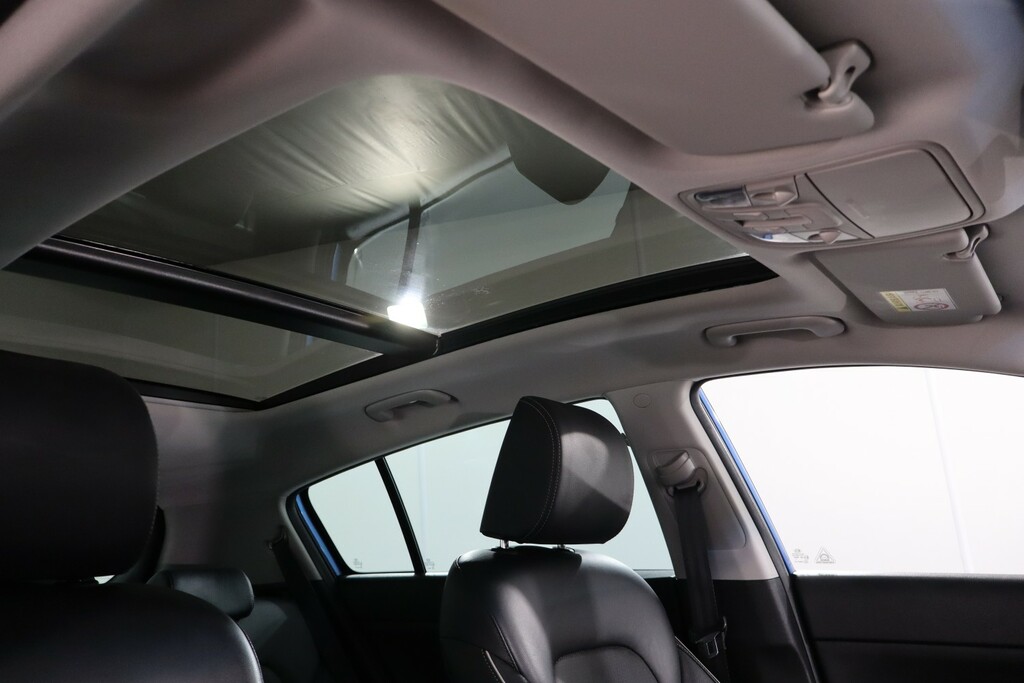 Kia Sportage Black #24