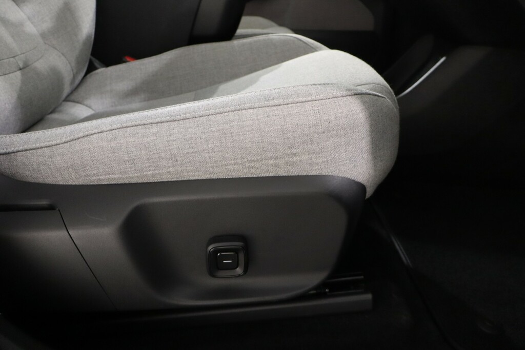 Volvo EX30 Ultra Grey #26
