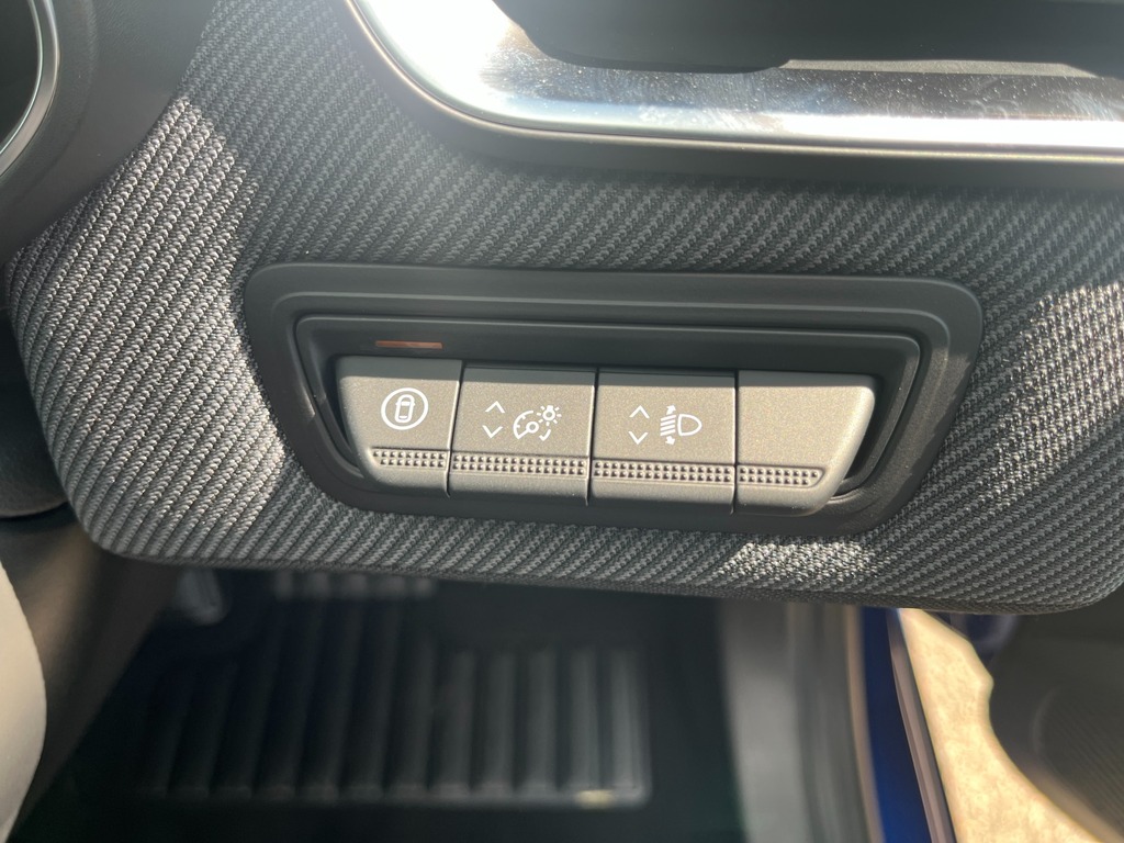 Renault Clio Hatchback Special Editions Lutecia Se #20
