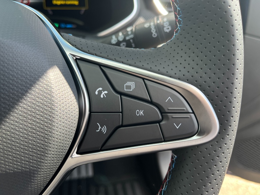 Renault Clio Hatchback Special Editions Lutecia Se #22
