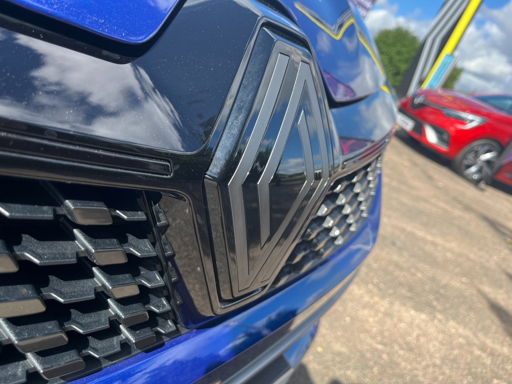 Renault Clio Hatchback Special Editions Lutecia Se #12