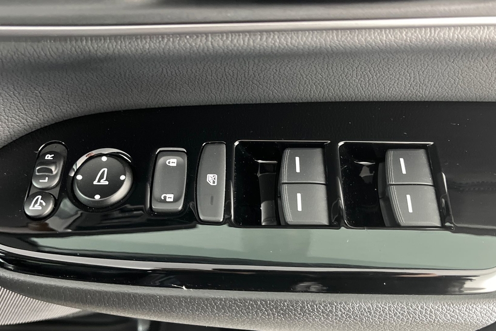 Honda Cr-V 1.5L Sr Red #26