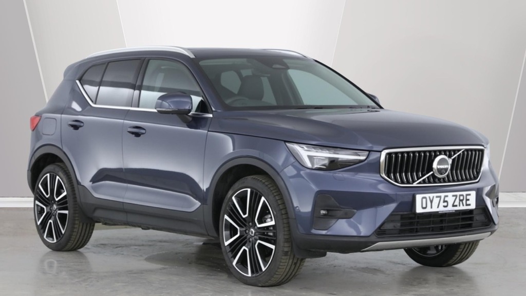 Volvo XC40 Ultra Bright Blue