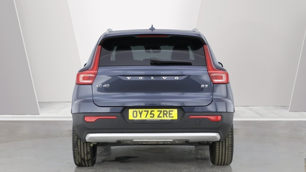 Volvo XC40 Ultra Bright Blue #4