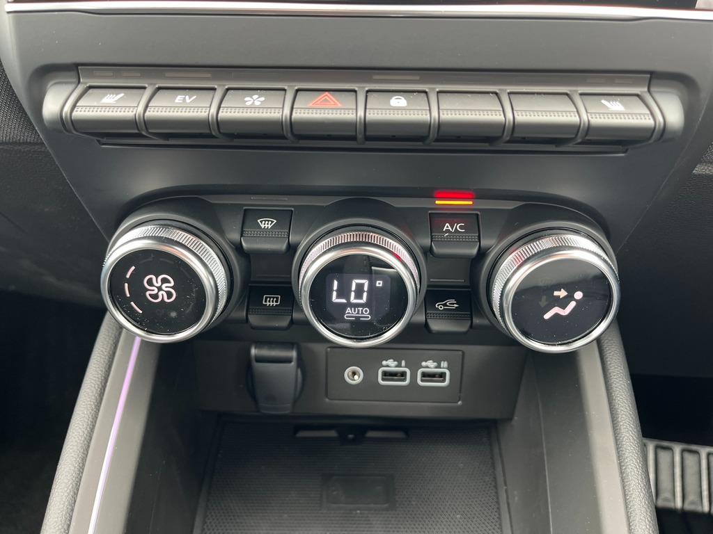 Renault Clio 1.2 Campus Sport  #16