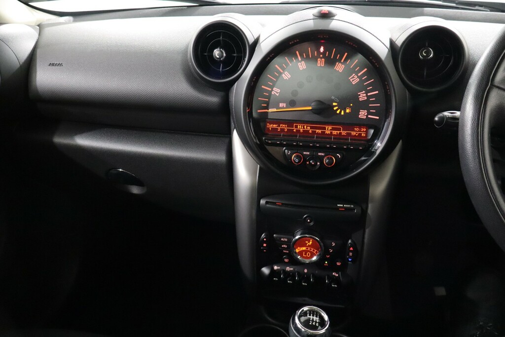 Mini Countryman 1.6 Cooper 122 Bhp Black #18