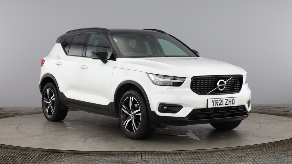 Volvo XC40 R-design White