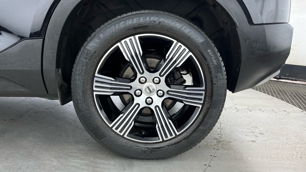 Volvo XC40 Inscription Black #4