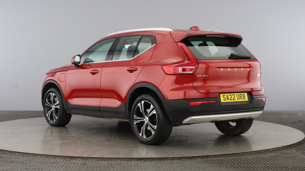 Volvo XC40 Inscription Red #3