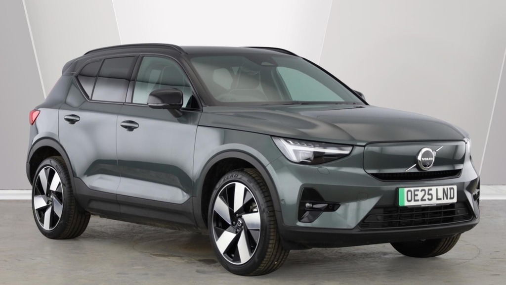 Volvo EX40 Ultra Green