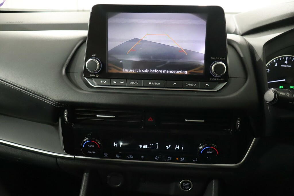 Nissan Qashqai Acenta Premium Black #22