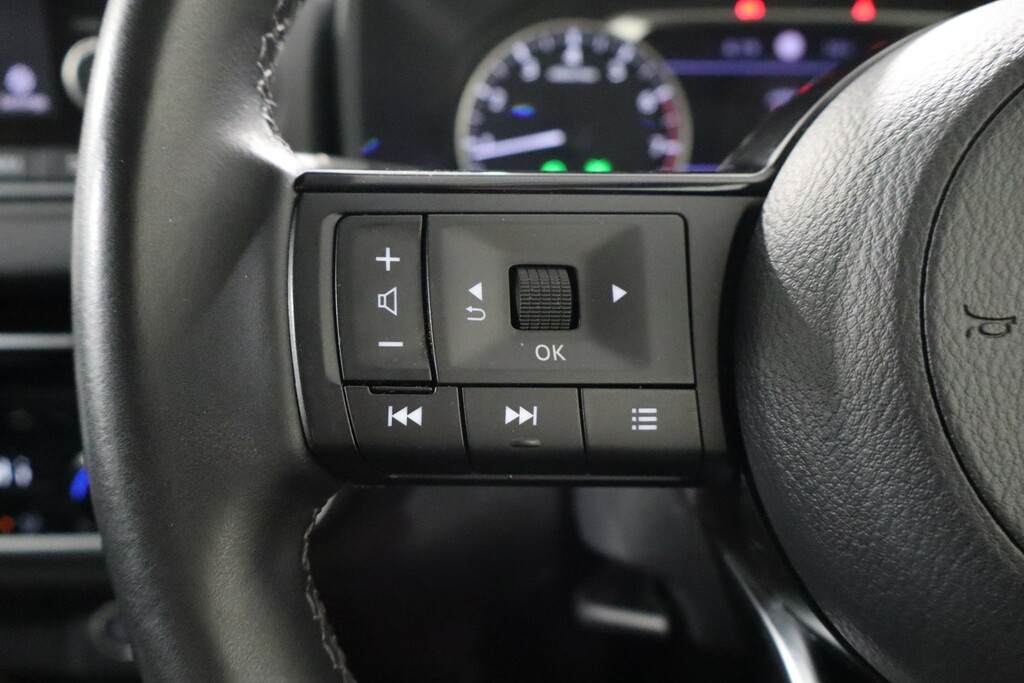 Nissan Qashqai Acenta Premium Black #16