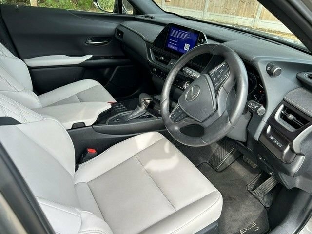 Lexus UX 2L F Sport Design Silver #5