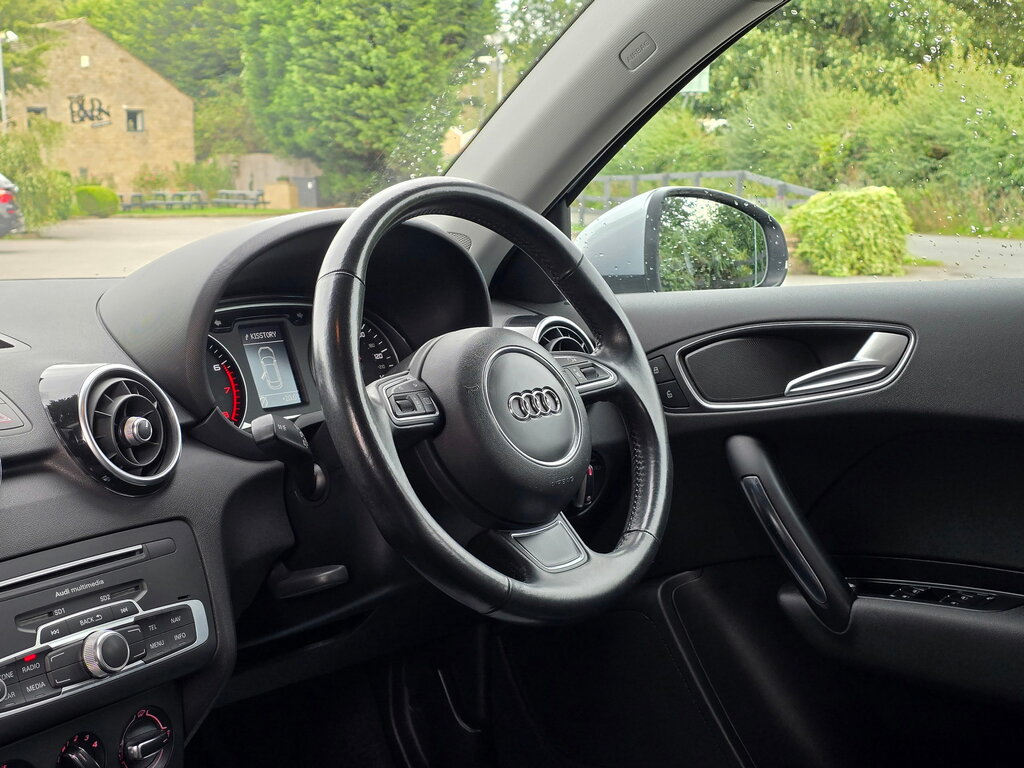 Audi A1 1.4 Tfsi Sport Sportback Euro 6 Silver #5