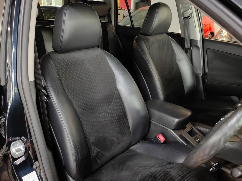 Toyota Rav 4 Black #13