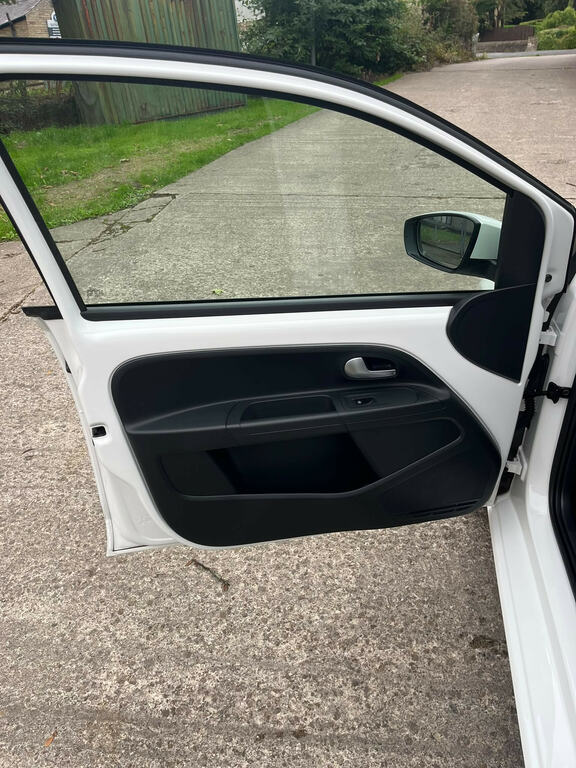 Volkswagen Up High Up Black #13