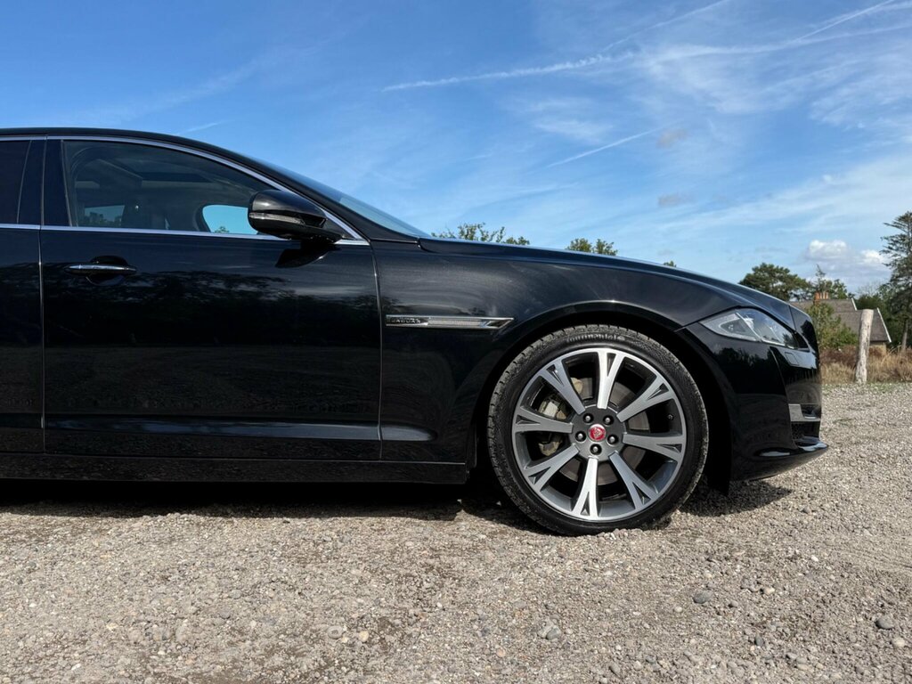 Jaguar XJ 3.0 D V6 Portfolio 296 Bhp Grey #13