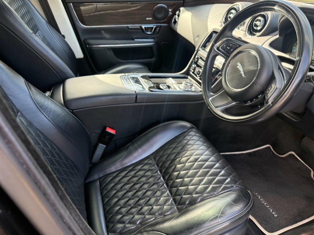 Jaguar XJ 3.0 D V6 Portfolio 296 Bhp Grey #19