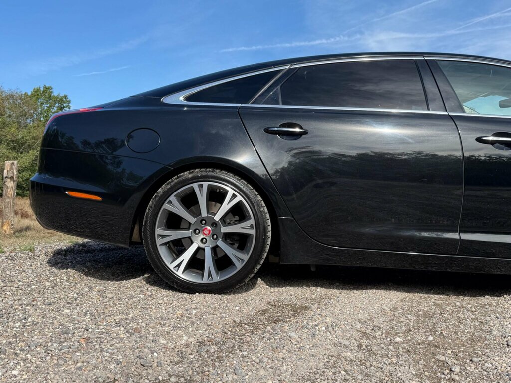 Jaguar XJ 3.0 D V6 Portfolio 296 Bhp Grey #14