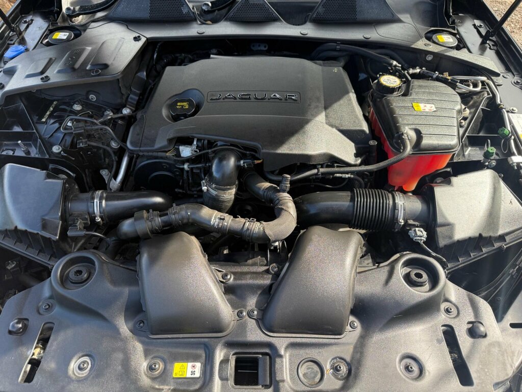 Jaguar XJ 3.0 D V6 Portfolio 296 Bhp Grey #31