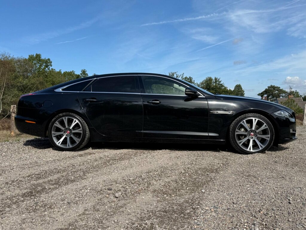 Jaguar XJ 3.0D V6 Portfolio Euro 6 Ss Lwb Black #2