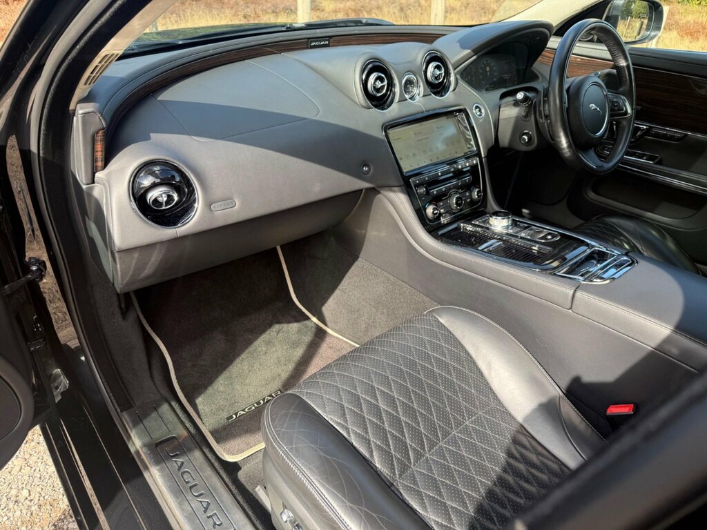 Jaguar XJ 3.0 D V6 Portfolio 296 Bhp Grey #22
