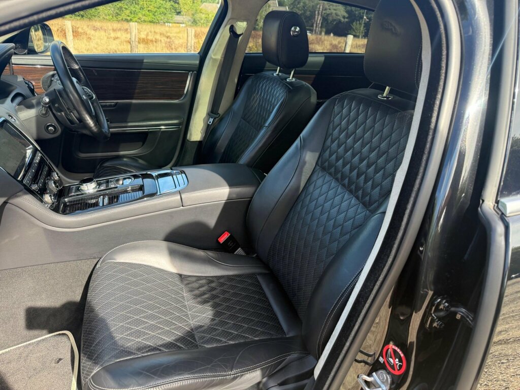 Jaguar XJ 3.0 D V6 Portfolio 296 Bhp Grey #21