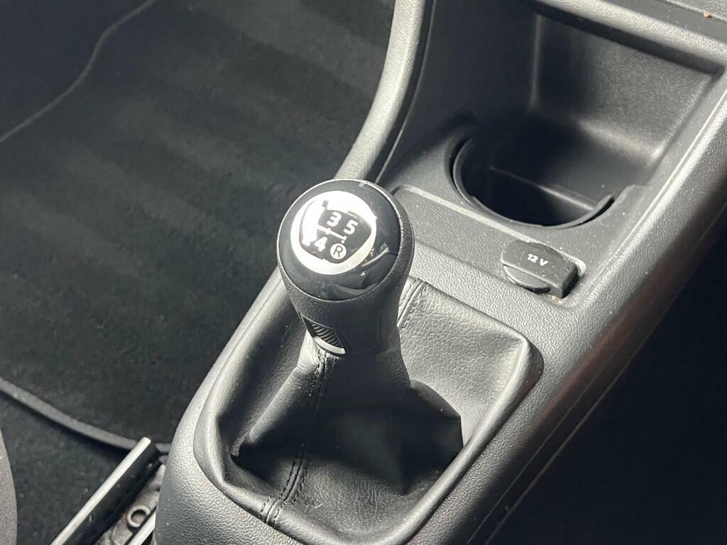 Volkswagen Up Move Up White #28