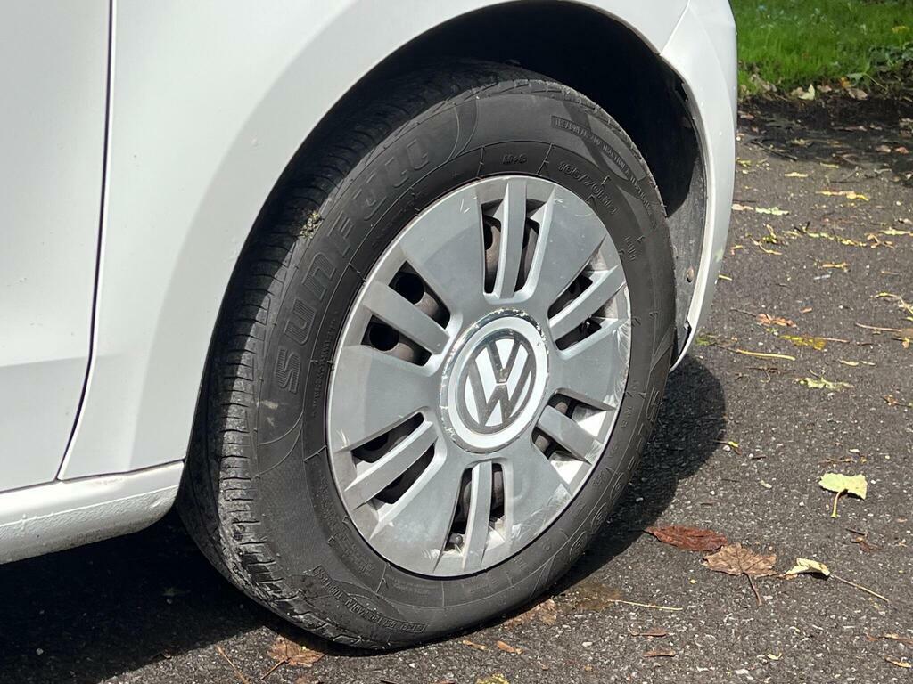 Volkswagen Up Move Up White #38
