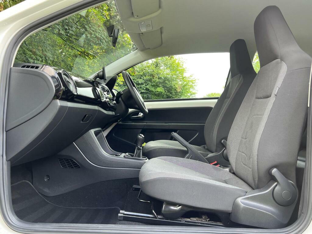 Volkswagen Up Move Up White #33