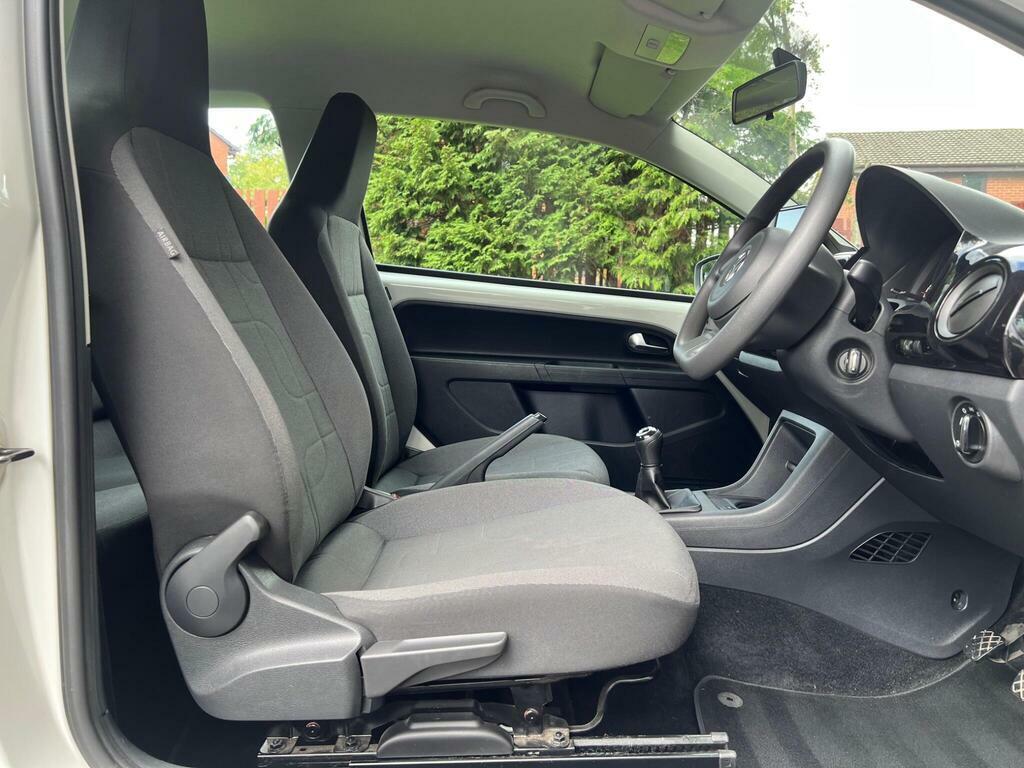 Volkswagen Up Move Up White #30