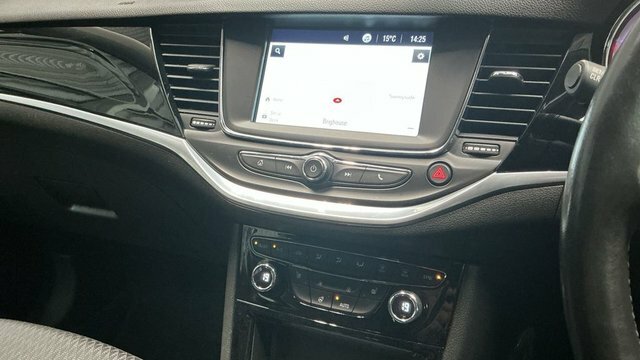Vauxhall Astra Sri Nav Green #10